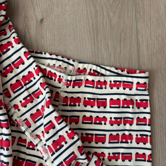 Hanna Andersson Kids Pajamas Train Red and White PJ Set 6/7 - Picture 3 of 5